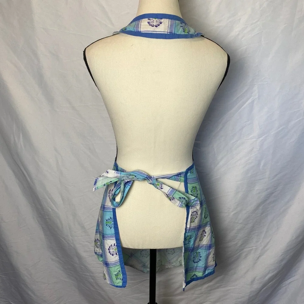 Handmade Vintage Apron Women Blue‎ Green Plaid Floral Country Farmhouse Cottage